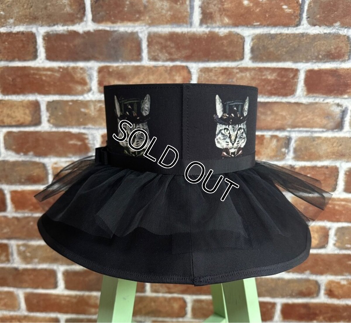 画像3: 女優のつば広モダン帽(猫かぶらニャいと！)/黒 (3)