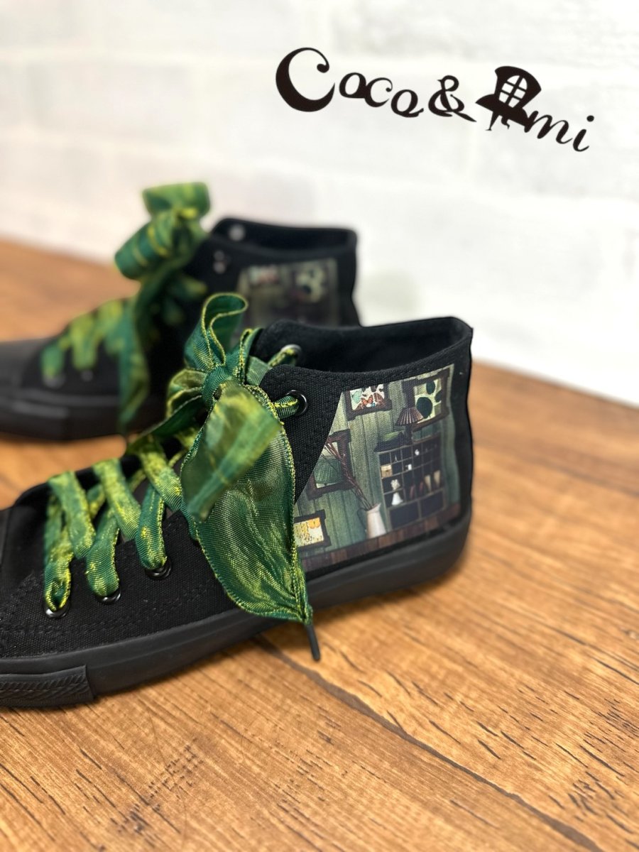 画像1: 【受注期限12/12(金)23:59迄】スニーカー（一つ屋根の下） (1)