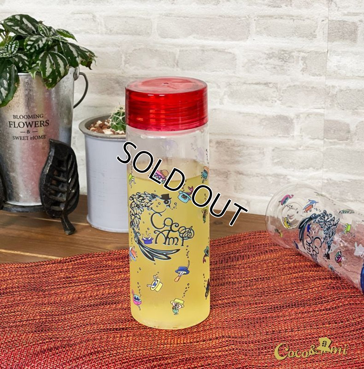 画像2: 帽子くんボトル(レッド) (2)