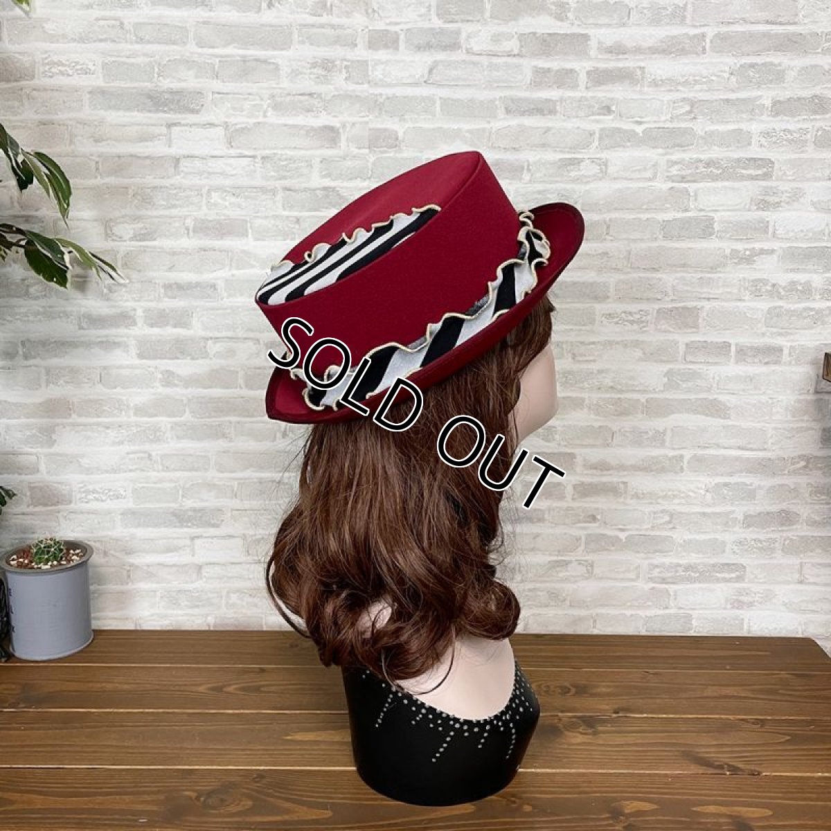 画像5: すとら〜いぷ真っ赤〜ハット！(赤) (5)